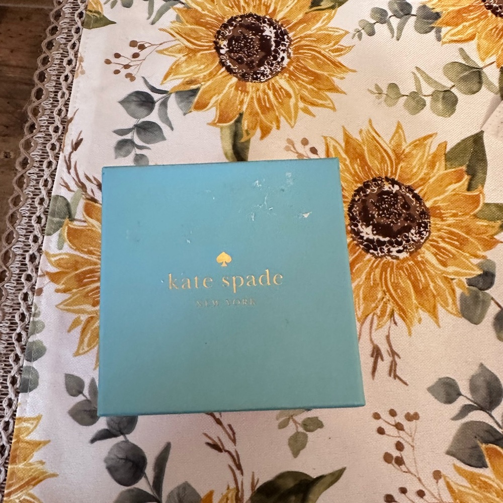 Kate Spade Silver Watch - Picture 7 of 7